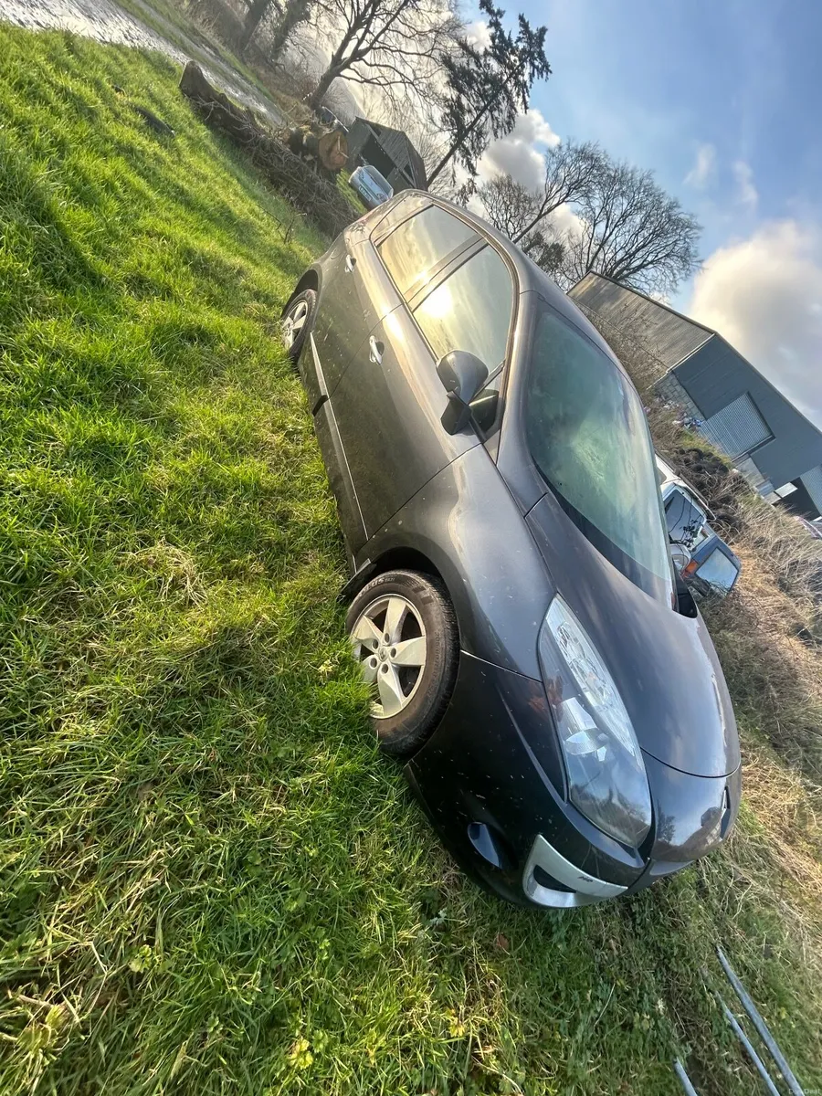 Renault Scenic 2011 - Image 4