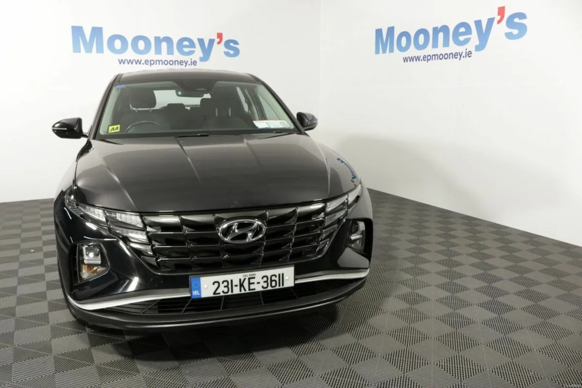 Hyundai Tucson COMFORT PLUS 1.6L DIESEL SUV - Image 2