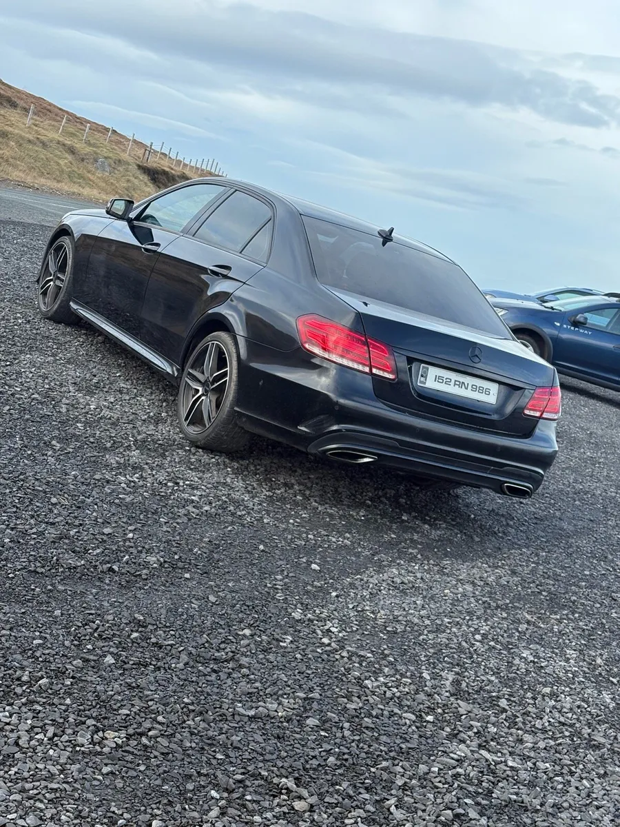 Quick sale wanted Mercedes Benz e220 - Image 4