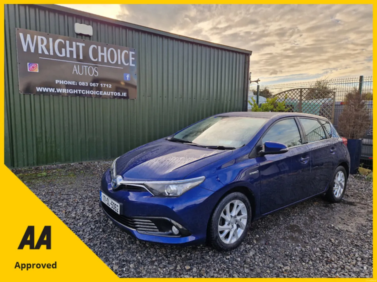 2017 Toyota Auris 1.8 Hybrid Luna (IRISH CAR) - Image 1