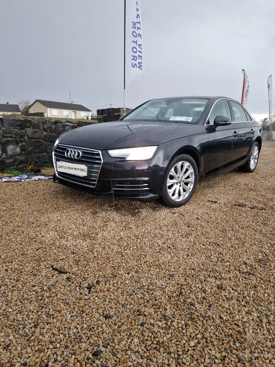 16 Audi A4 Auto  S -Tronic Attraction Ultra - Image 4