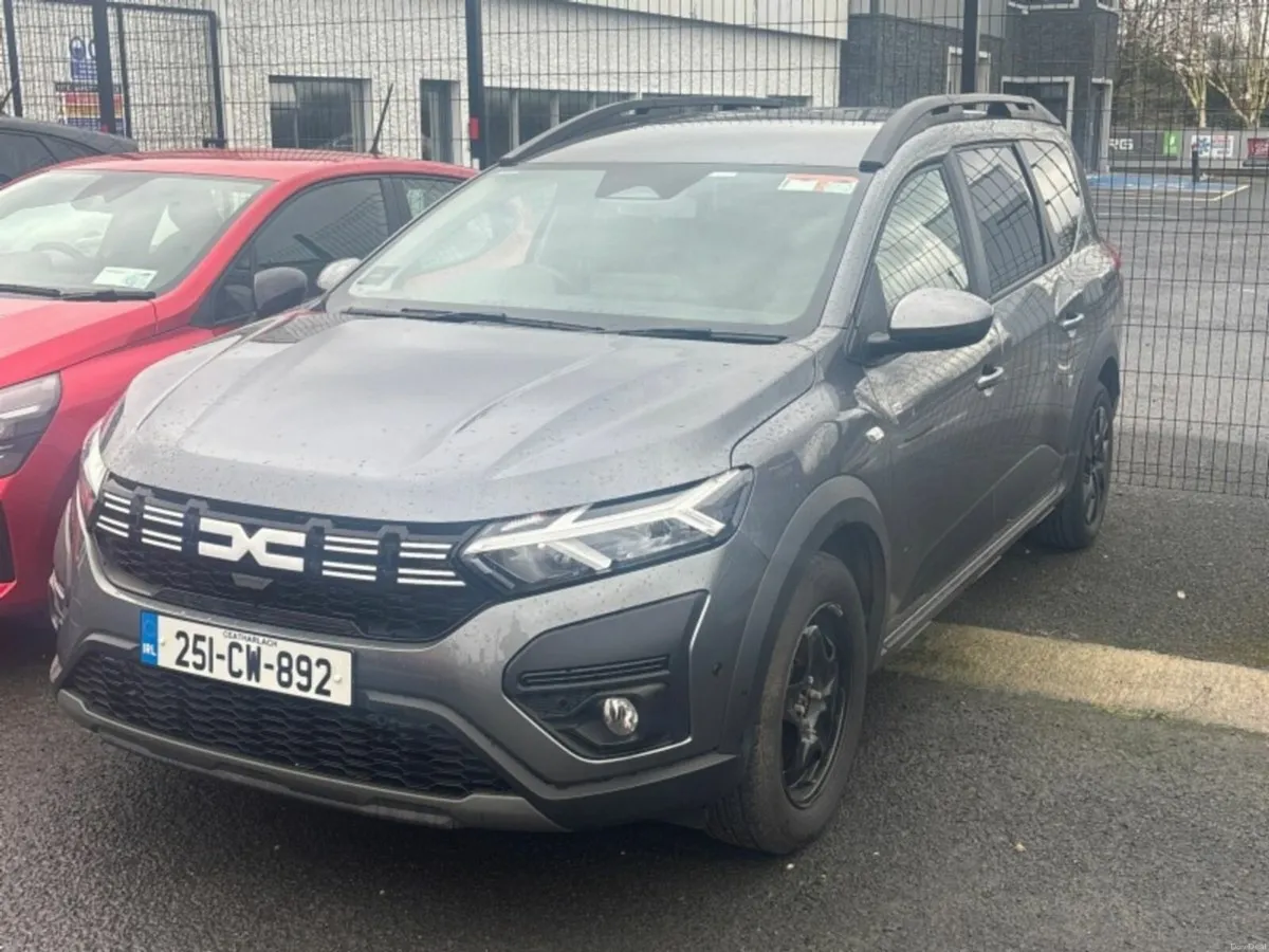 Dacia Jogger Hybrid Family 7 seater 145 Expression - Image 2