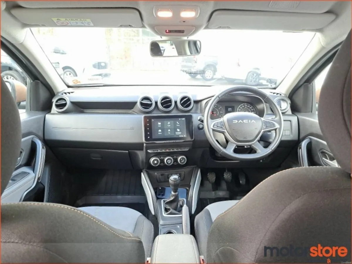 Dacia Duster 1.5 DIESEL Extreme **TOP SPEC** - Image 4