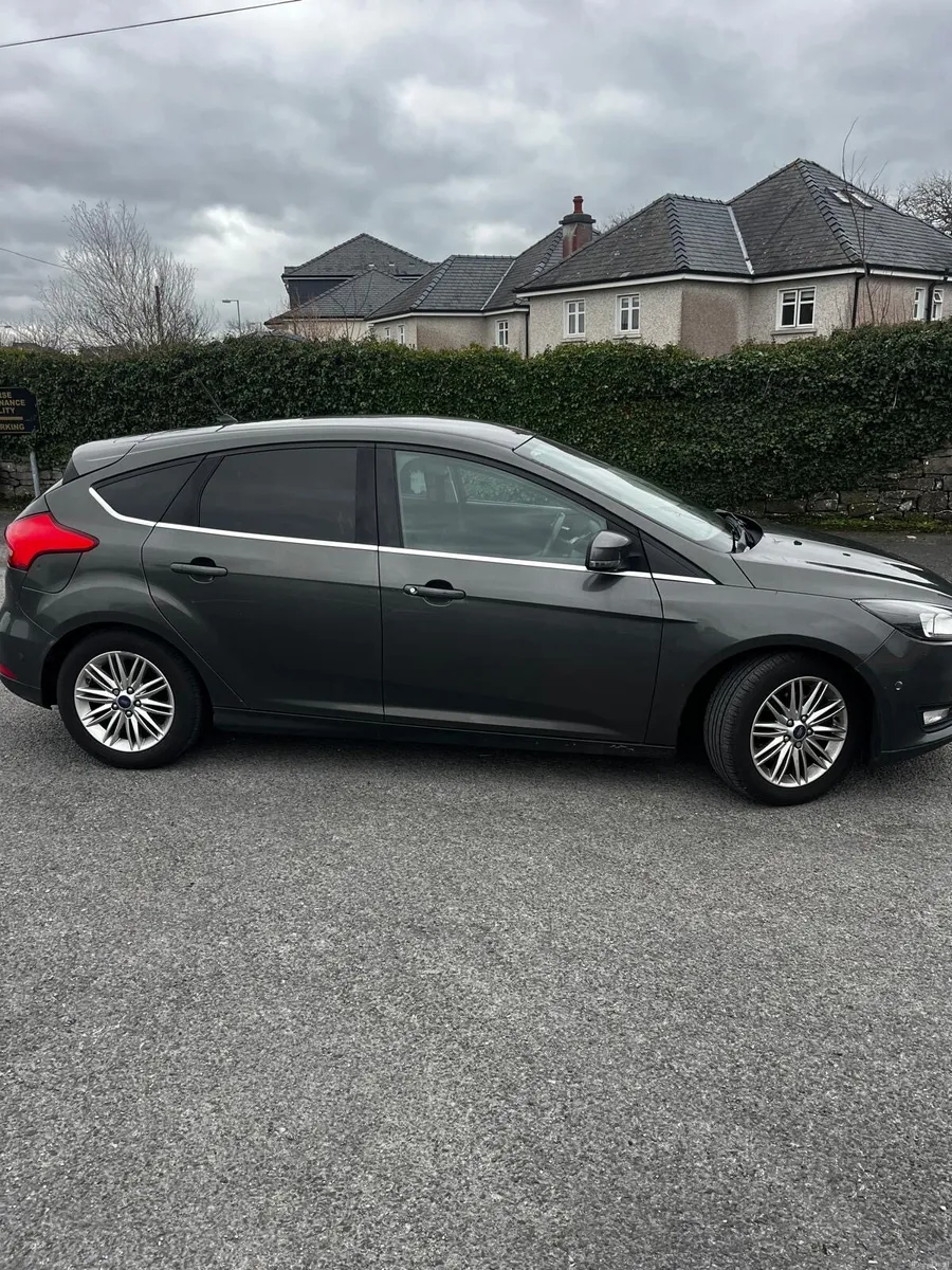 Ford focus fantastic starter car 1.5 - Image 1