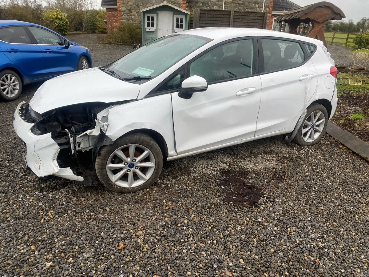 Ford Fiesta 172- crashed - Image 3