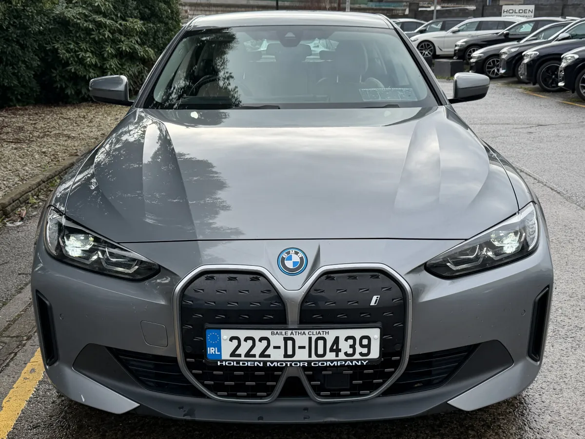 BMW i4 2022..Harman/Kardon..Head-Up Display - Image 4