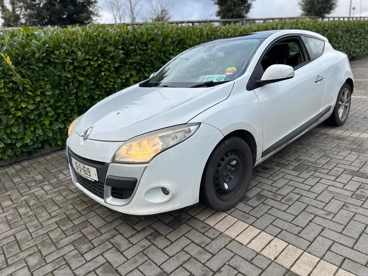 Renault Megane 2010 - Image 2