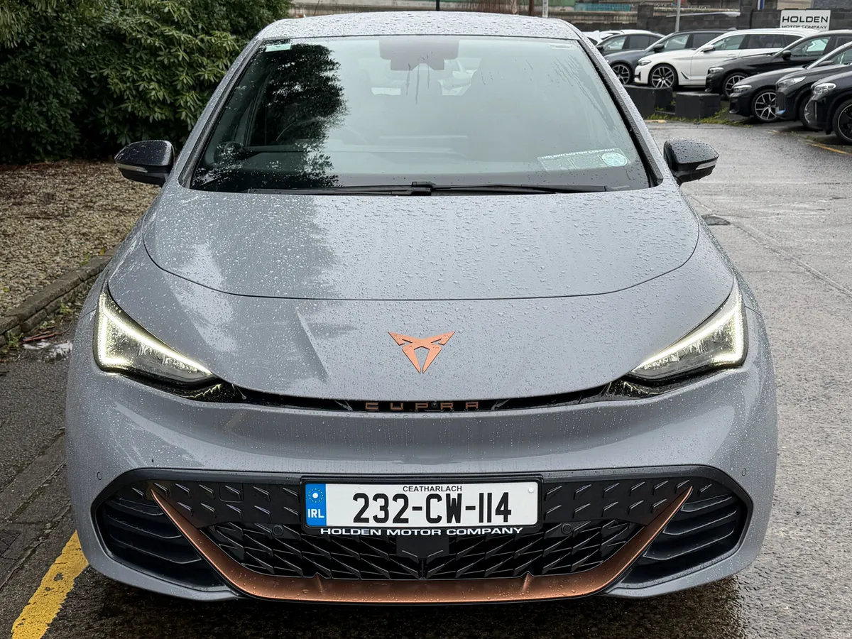 Cupra Born 2023..58KWH..Keyless Entry..2 Keys - Image 4