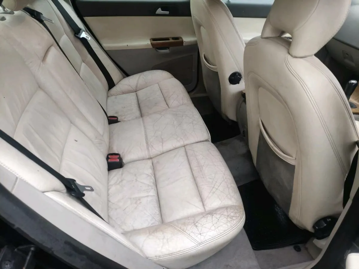 Volvo s 40 for sale taxed - Image 4