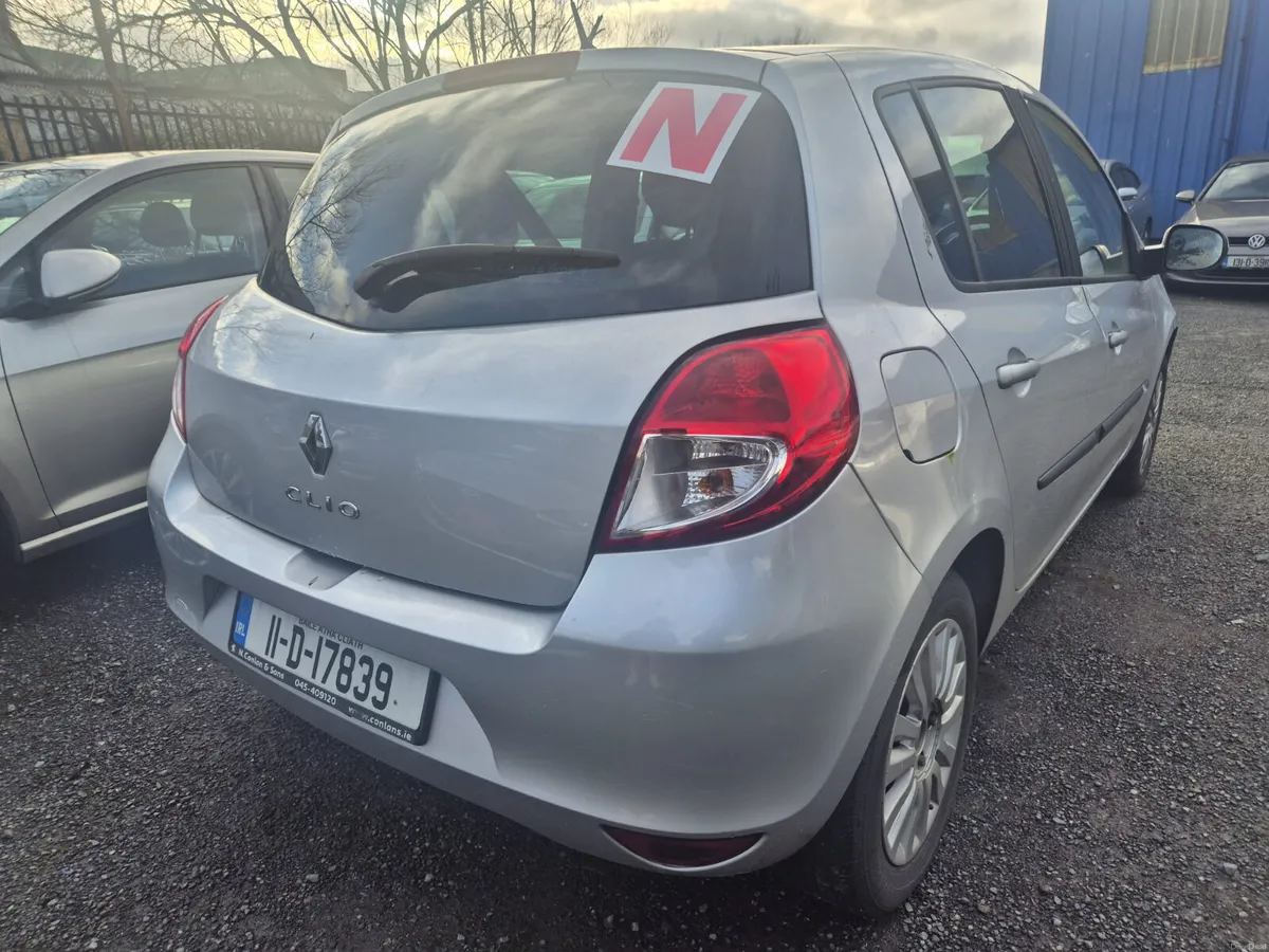 Lovely Renault Clio 2011 TAXED & TESTED - Image 4