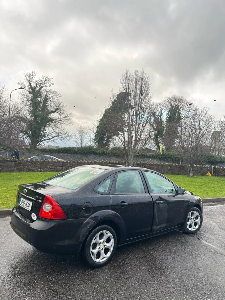 Ford focus saloon TESTED - Image 4