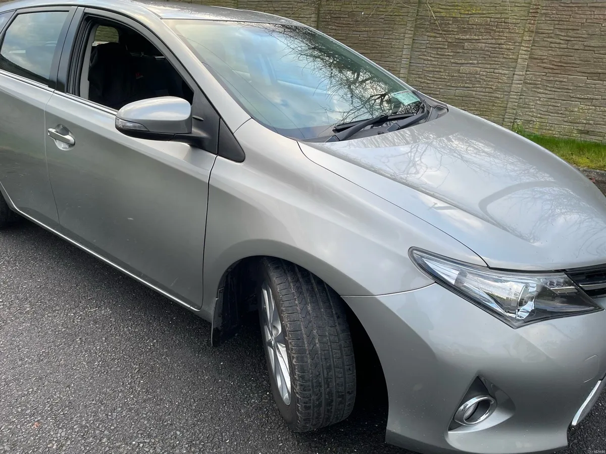 Toyota Auris 1.4 Diesel - Image 1