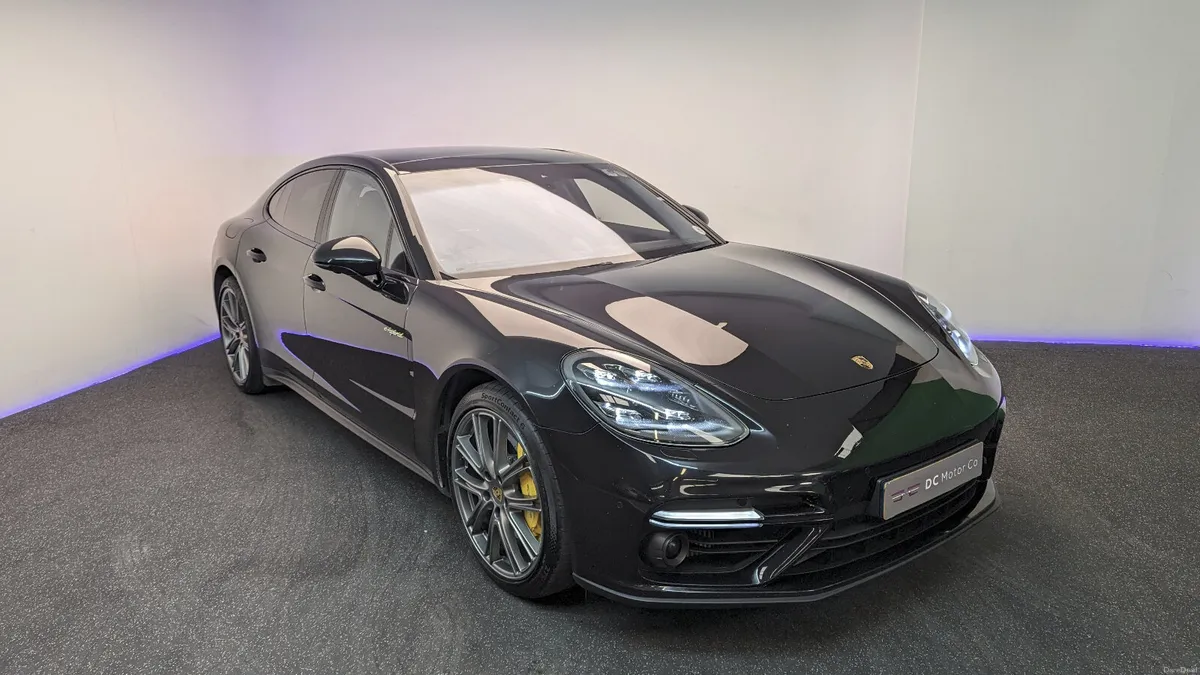 Porsche Panamera Turbo S PHEV - Image 3