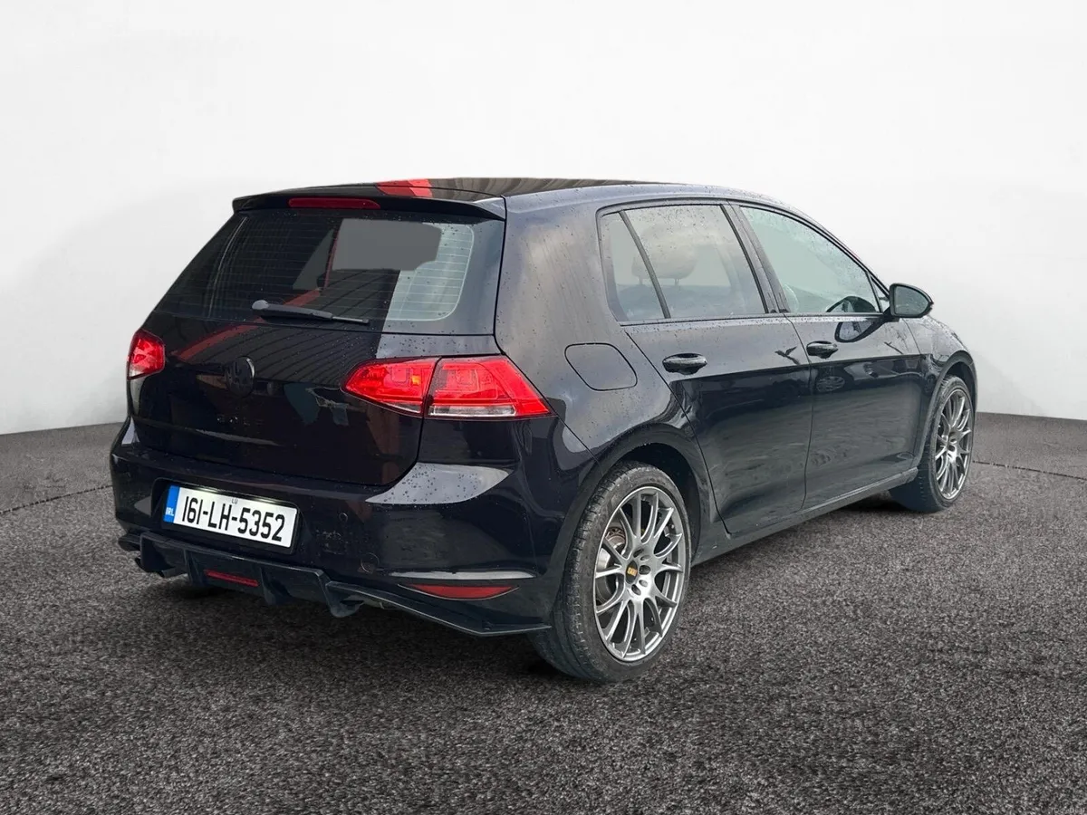 Volkswagen Golf 2016 1.4L - HIGHLINE - Image 3