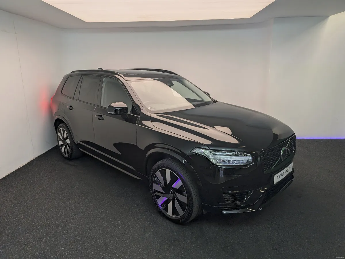 Volvo XC90 T8 Recharge Plus PHEV - Image 2