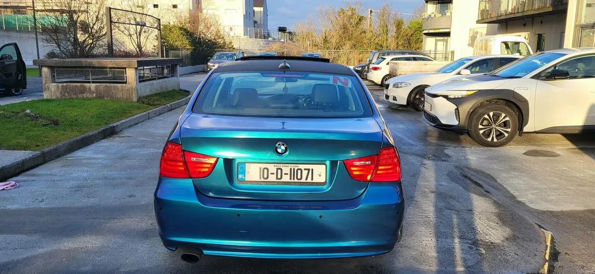 2010 Bmw3series320D
 cameleon color - Image 3