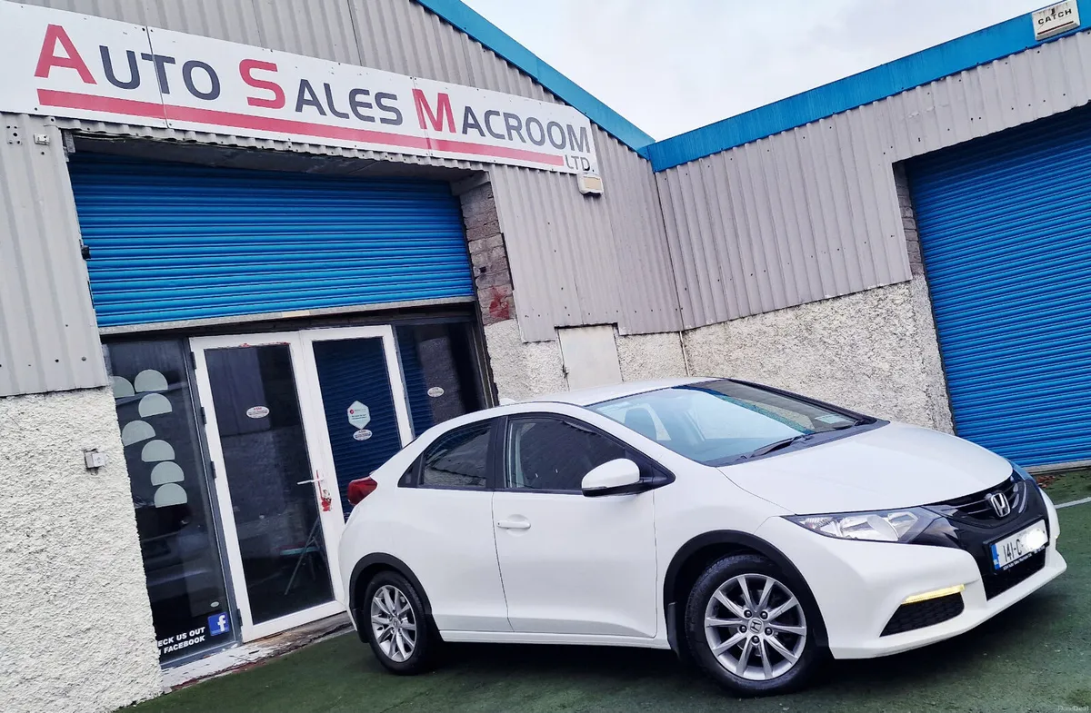 Honda Civic 1 4i LOW KM METALLIC WHITE PAINT - Image 1