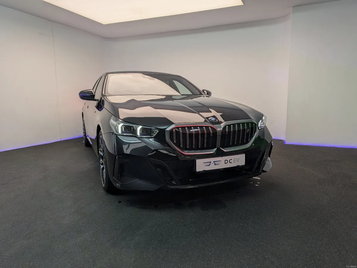 BMW i5 EDrive 40 M-Sport Pro - Image 6