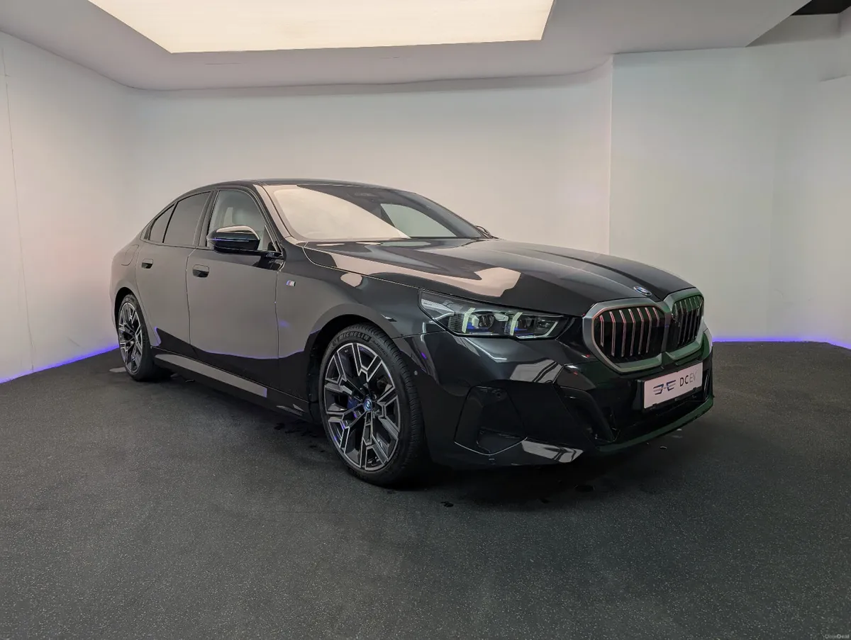 BMW i5 EDrive 40 M-Sport Pro - Image 4