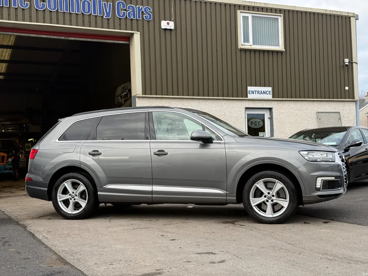 Audi Q7 2017 - Image 2