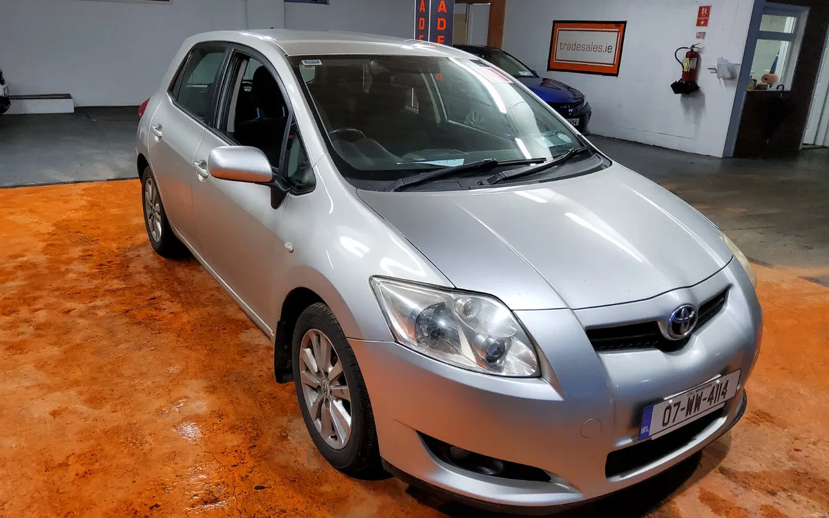 Toyota Auris 2007 - Image 1