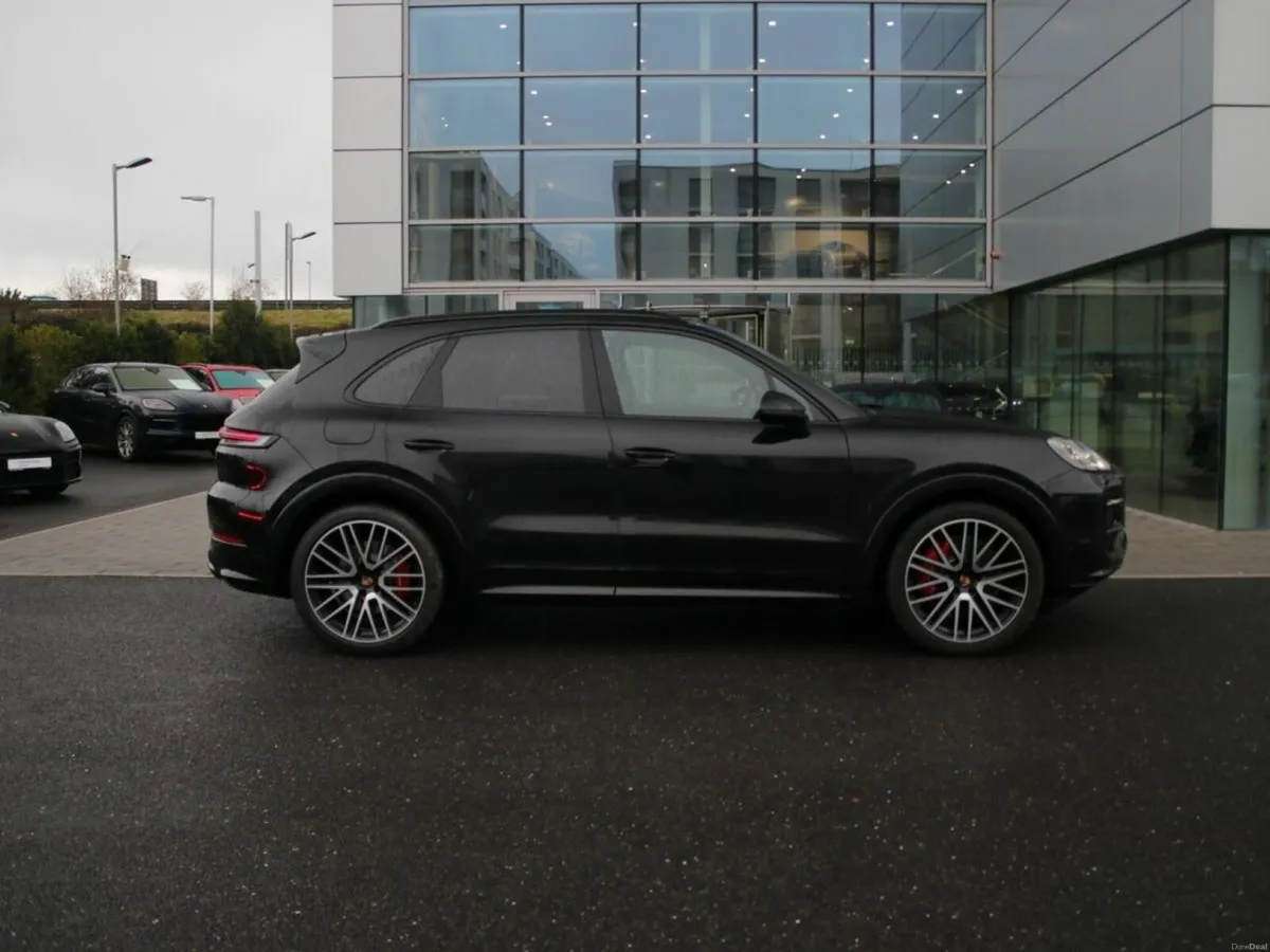 Porsche Cayenne 3.0 S E-Hybrid PHEV Auto - Image 4