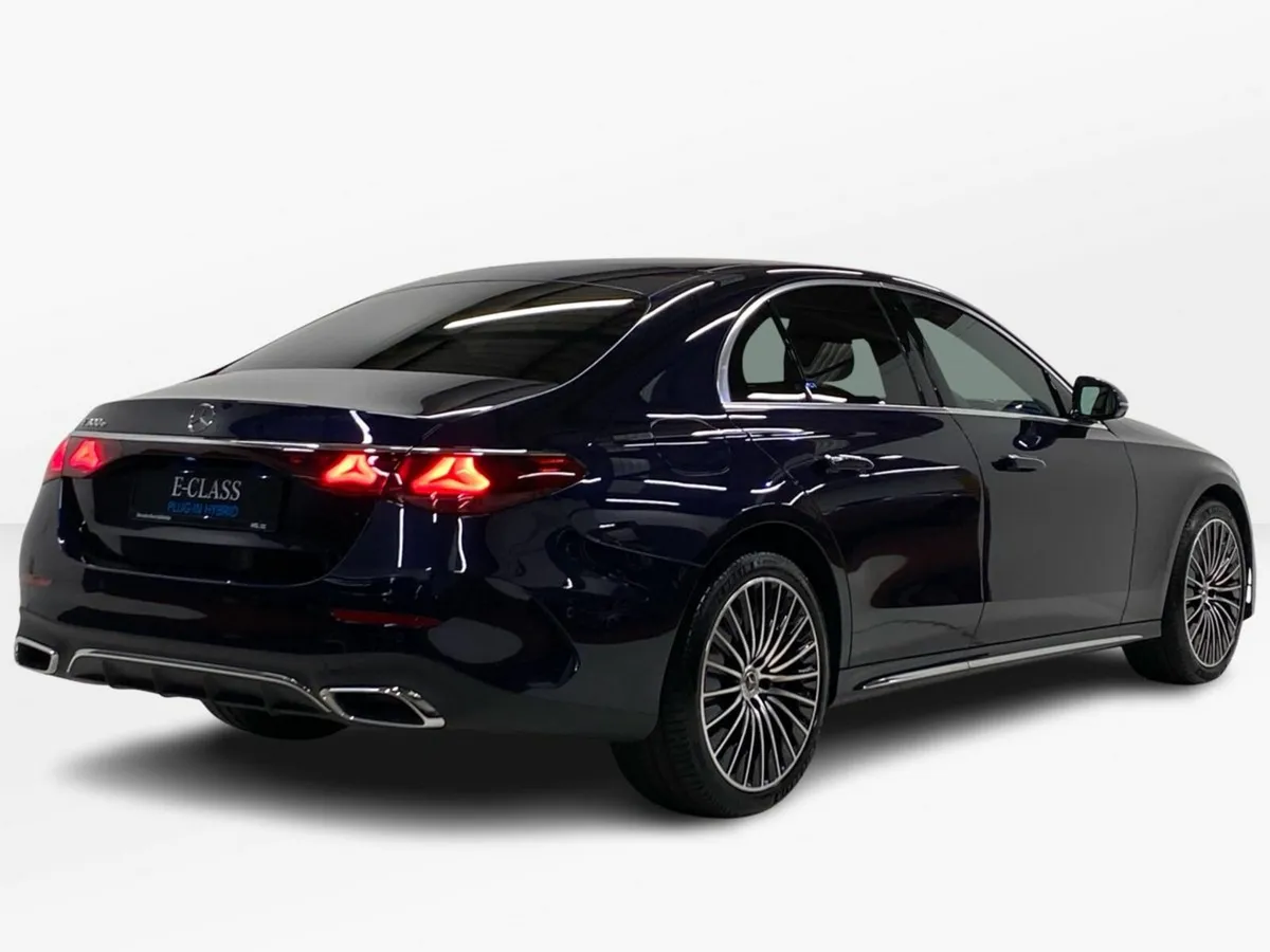 Mercedes-Benz E-Class E 300 e AMG EDITION PLUS - Image 3