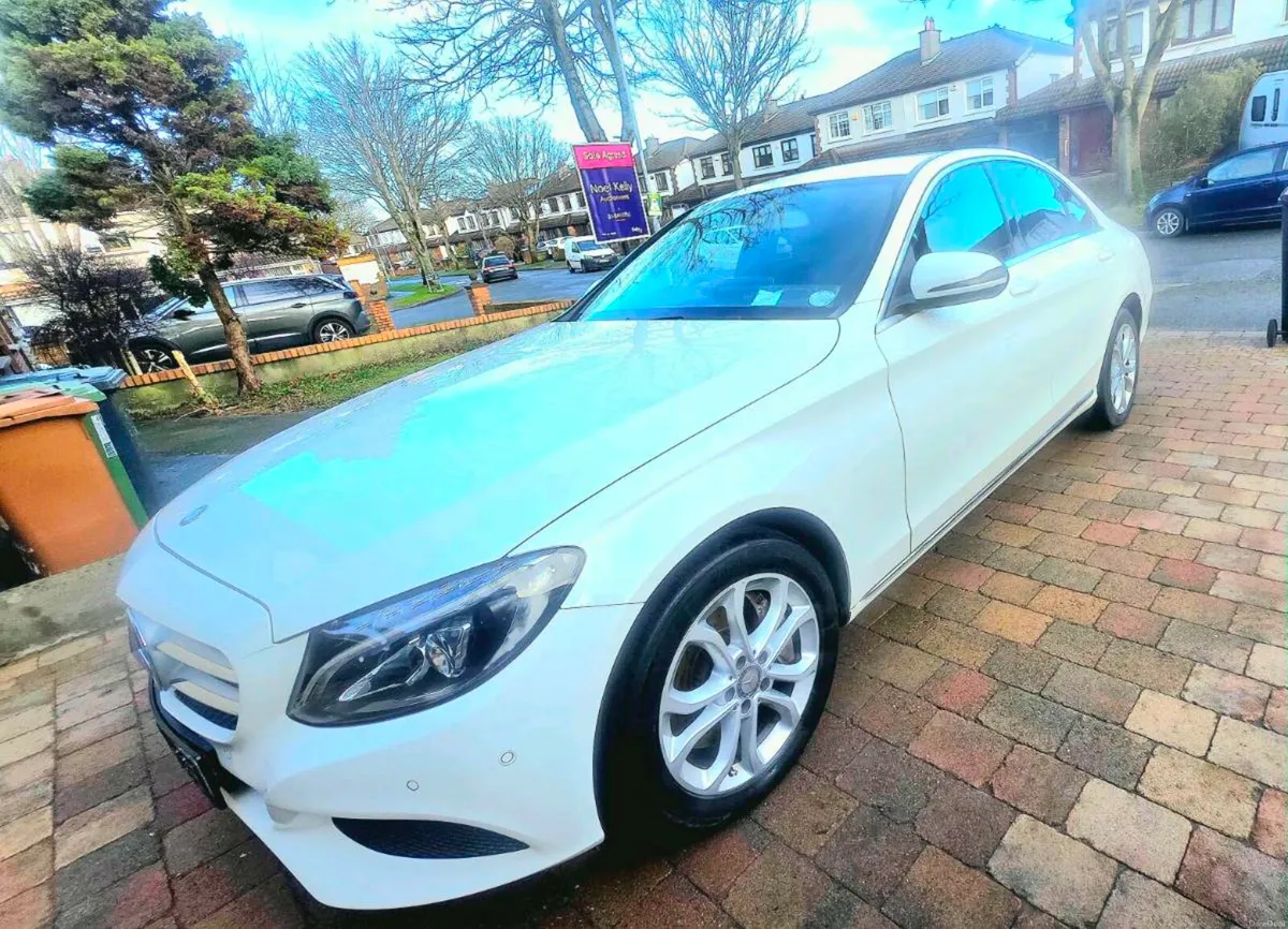 Mercedes-Benz C350e Sport 2016 | Plug-in Hybrid - Image 2