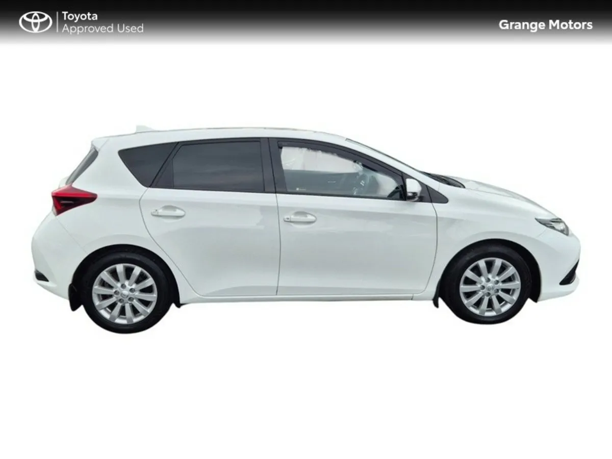 Toyota Auris 1.4 D4D TERRA VAN 5DR **IMMACULATE** - Image 4