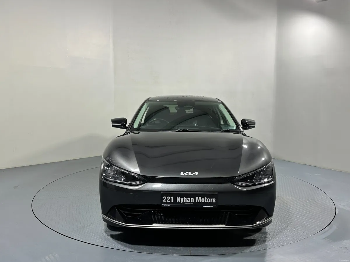 Kia EV6 Air 77.4 KW/H Battery 500 KMS Range 221 - Image 2
