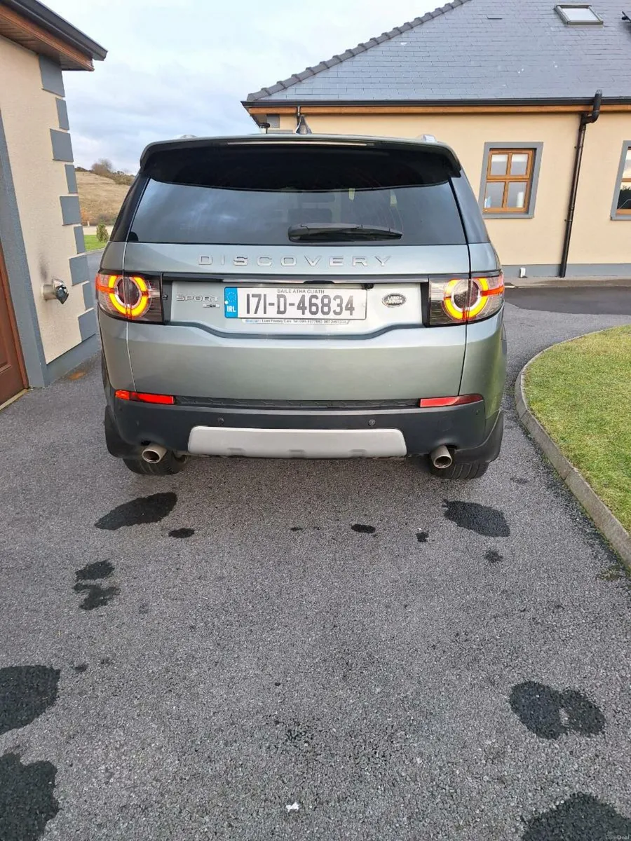 Land rover discovery Sport hse - Image 2