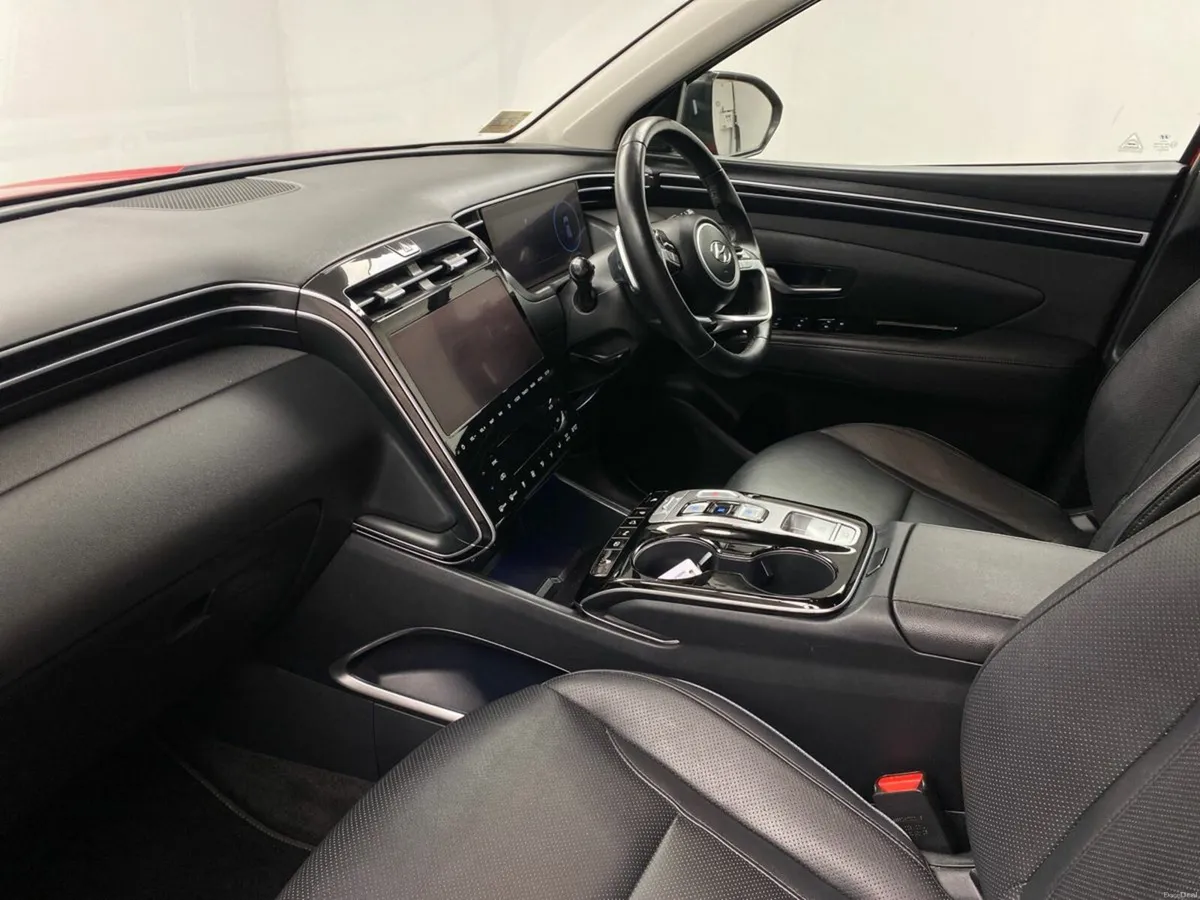Hyundai Tucson 2WD Executive Plus HEV STG Auto - Image 3