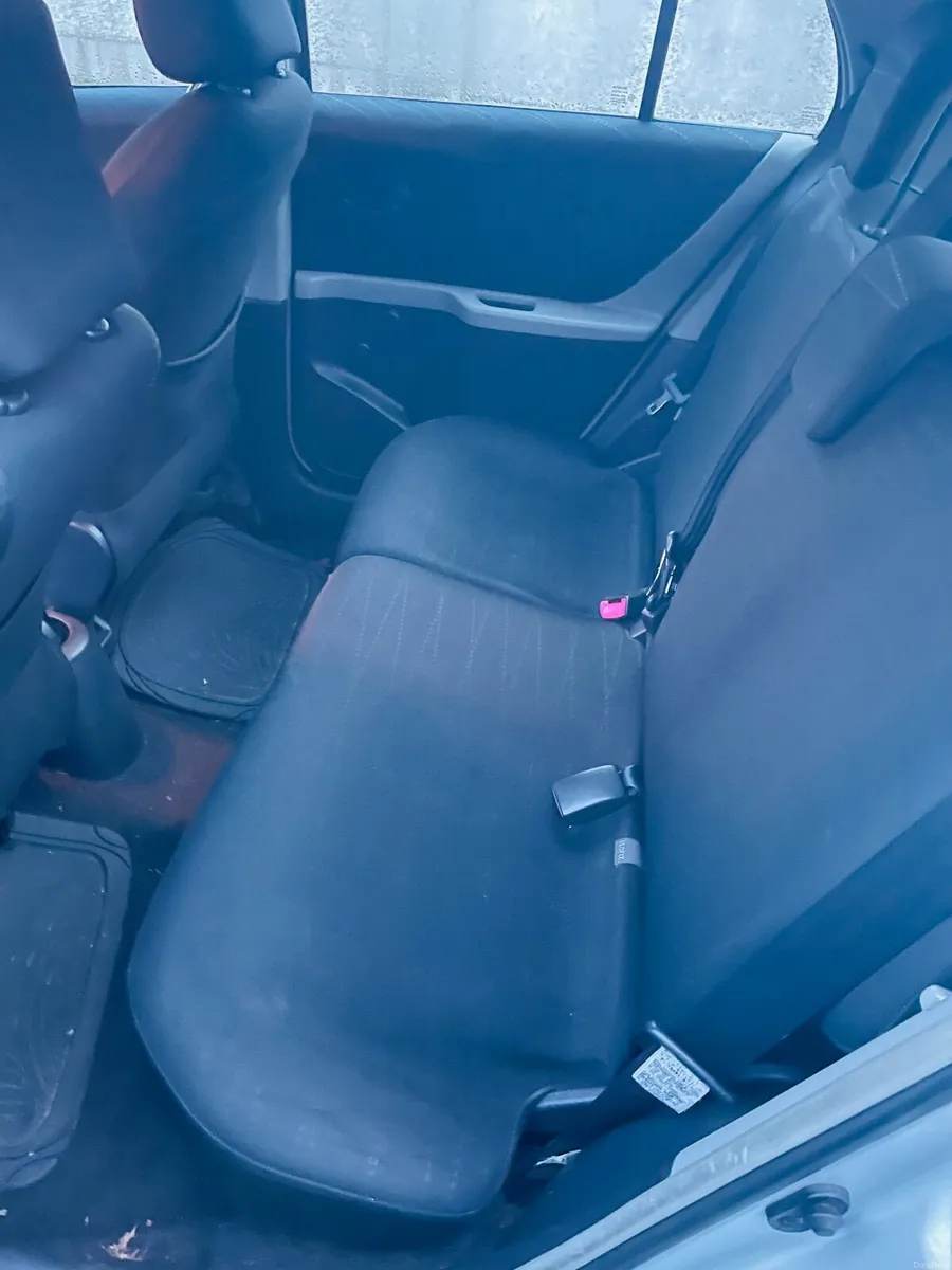 Toyota Yaris 2008 - Image 4