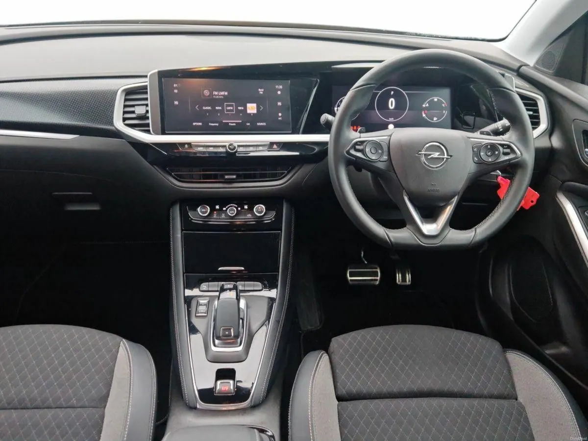 Opel Grandland X GRANDLAND X SRI-1.2 130BHP -PET- - Image 2