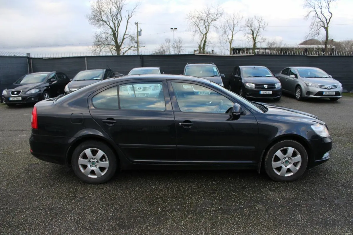 Skoda Octavia 1.6 CR TDI Ambition (TENDER 32) - Image 3
