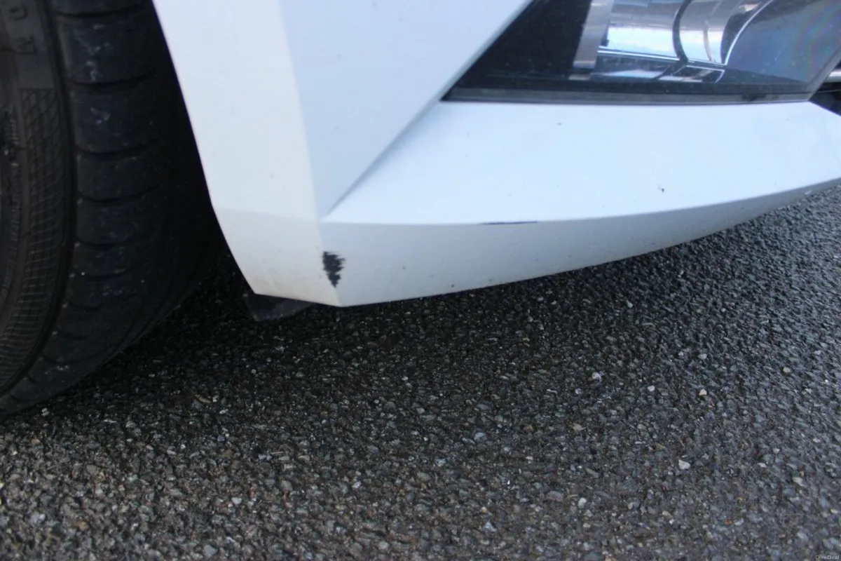 Skoda Superb 2.0 TDI 190bhp L&K DSG (TENDER 27) - Image 4