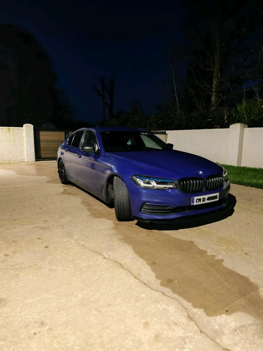 2017 BMW 520d Automatic – Real Head Turner - Image 2