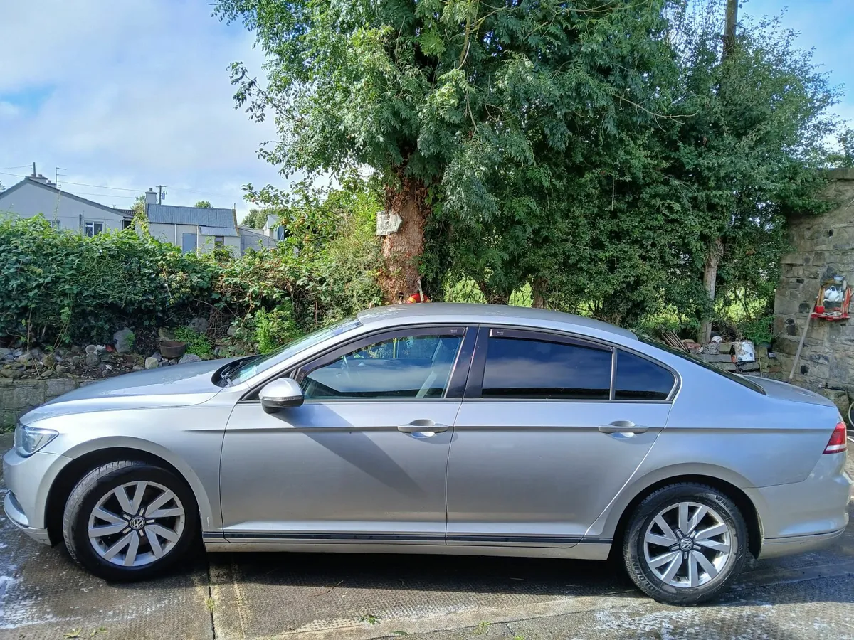 Volkswagen Passat 2015 - Image 3