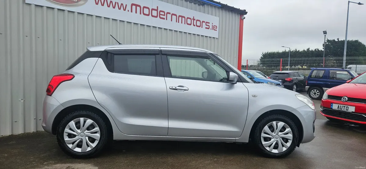 Suzuki Swift automatic 1.2 petrol low kms - Image 4