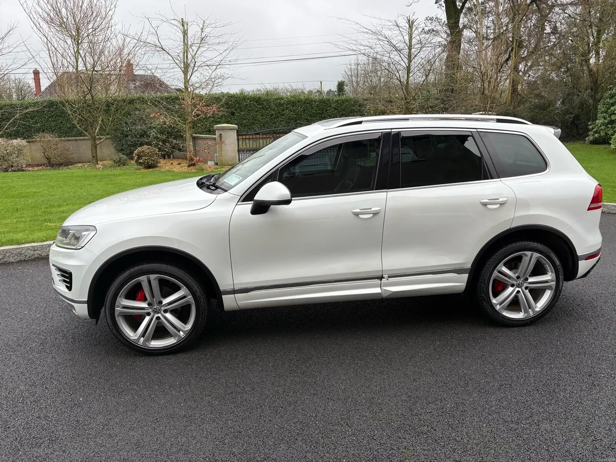 Vw Touareg rline 3.0l v6 crew cab €333 tax - Image 2