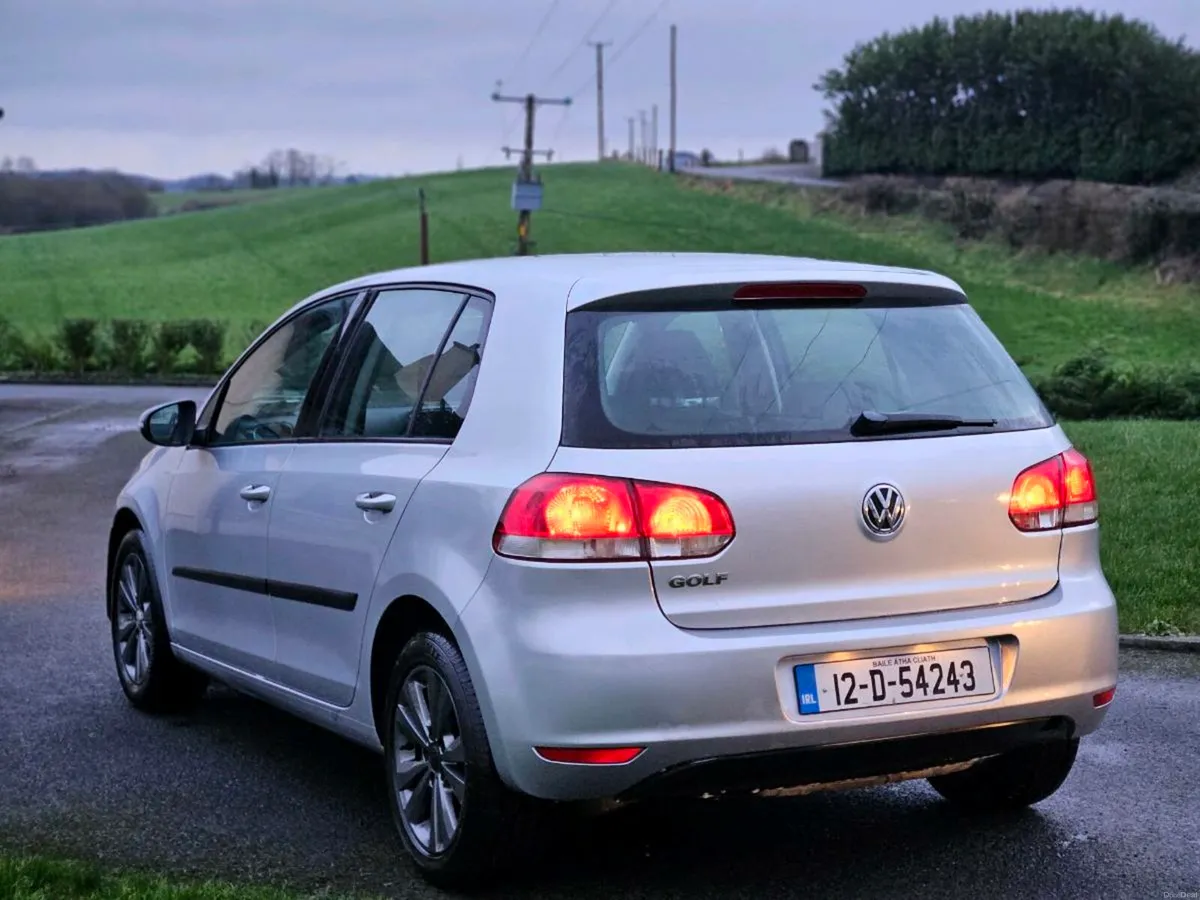 2014 Toyota Prius Hybrid Nct Tax - Image 4