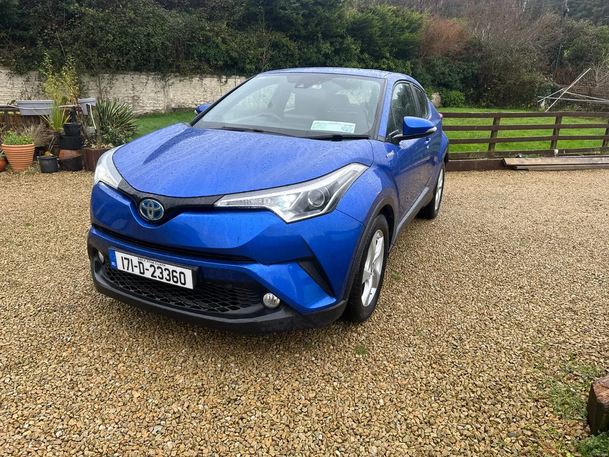 Toyota C-HR 2017 1 Owner from new - Image 4