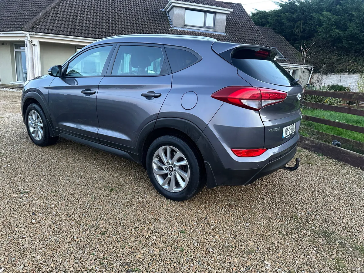 Hyundai Tucson 2016 1.7 D. Good straight Car - Image 4