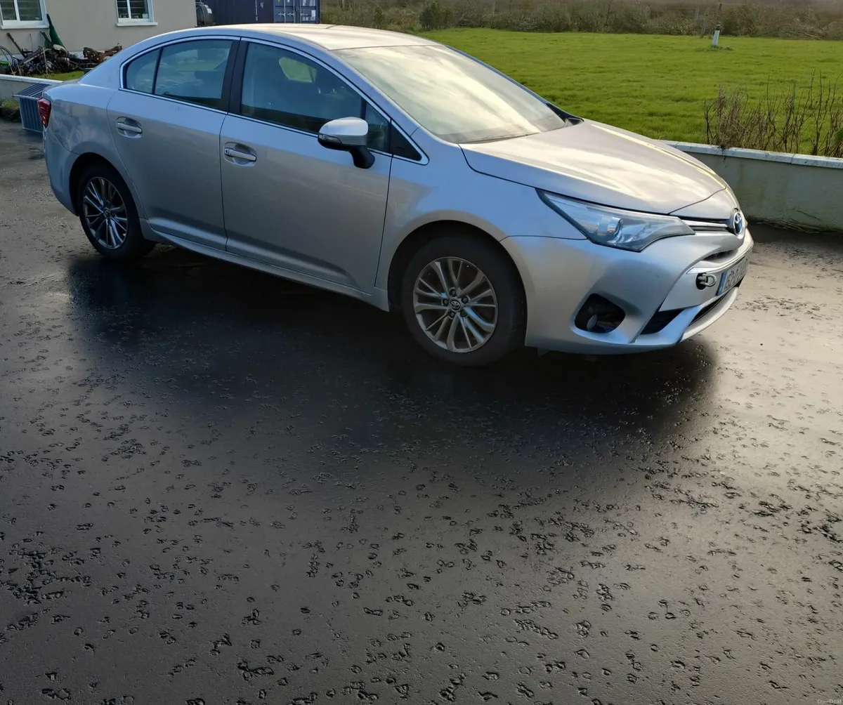 Toyota Avensis 2015 - Image 1