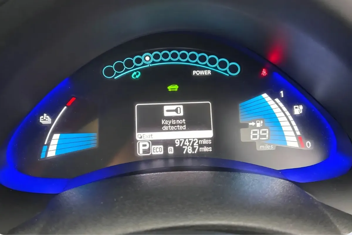 NISSAN LEAF 30KW LONGER RANGE MODEL.  HIGHER SPEC. - Image 2