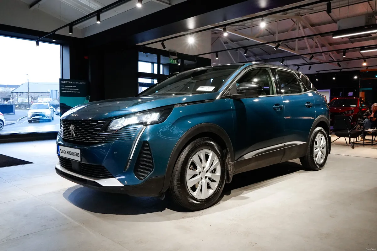 2023 Peugeot 3008 Active 1.5 BlueHDi 130bhp Manual - Image 4