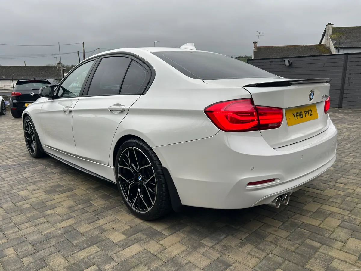 161 BMW 320D EFFICIENT DYNAMICS PLUS - Image 4