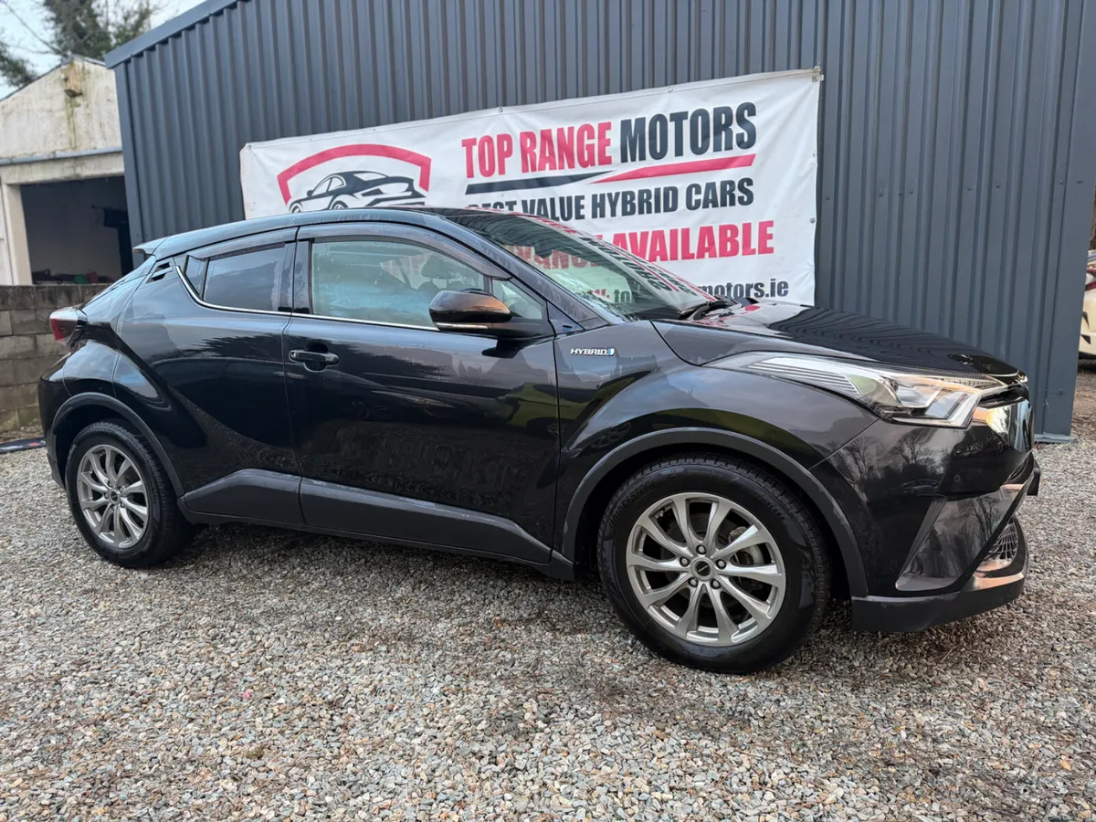 Toyota CHR **2018** - Image 4