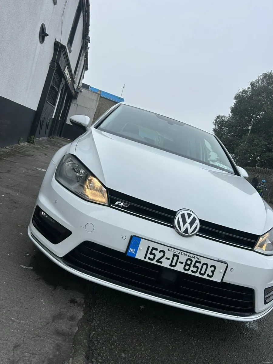 Volkswagen Golf 2015 - Image 1