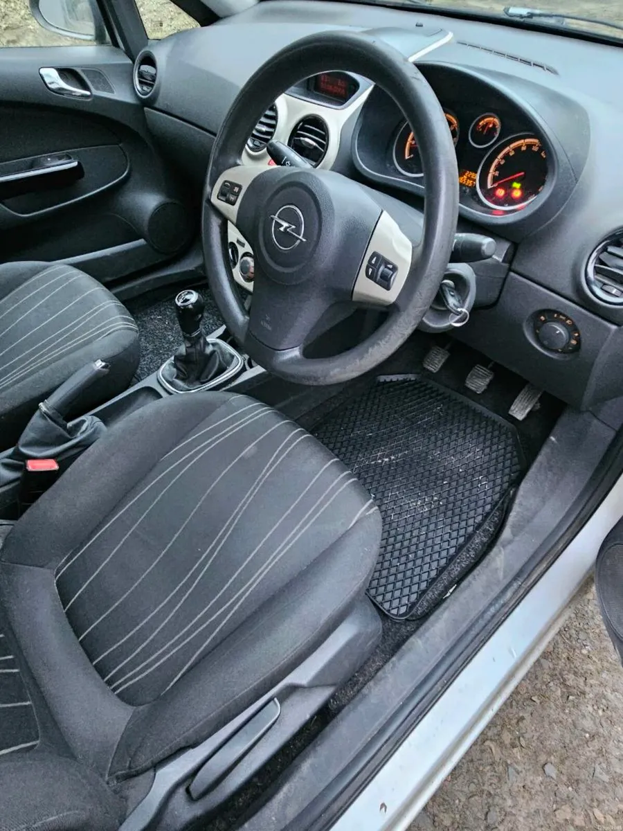 Opel corsa - Image 4